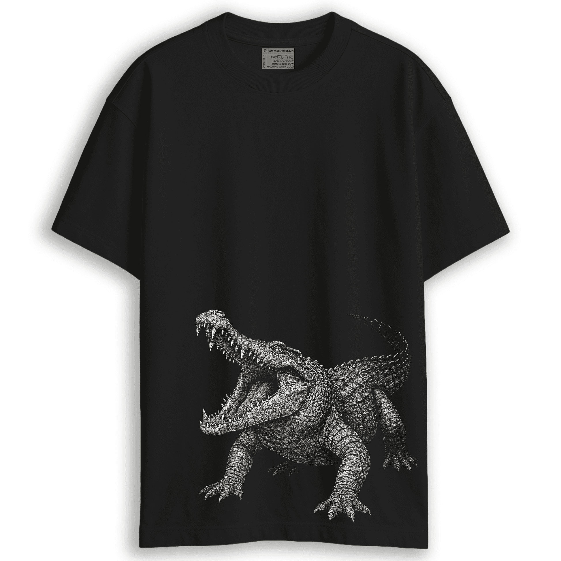 Crocodile Animal T-Shirt in black with detailed saltwater crocodile artwork, oversized fit for animal lovers and wildlife fans.