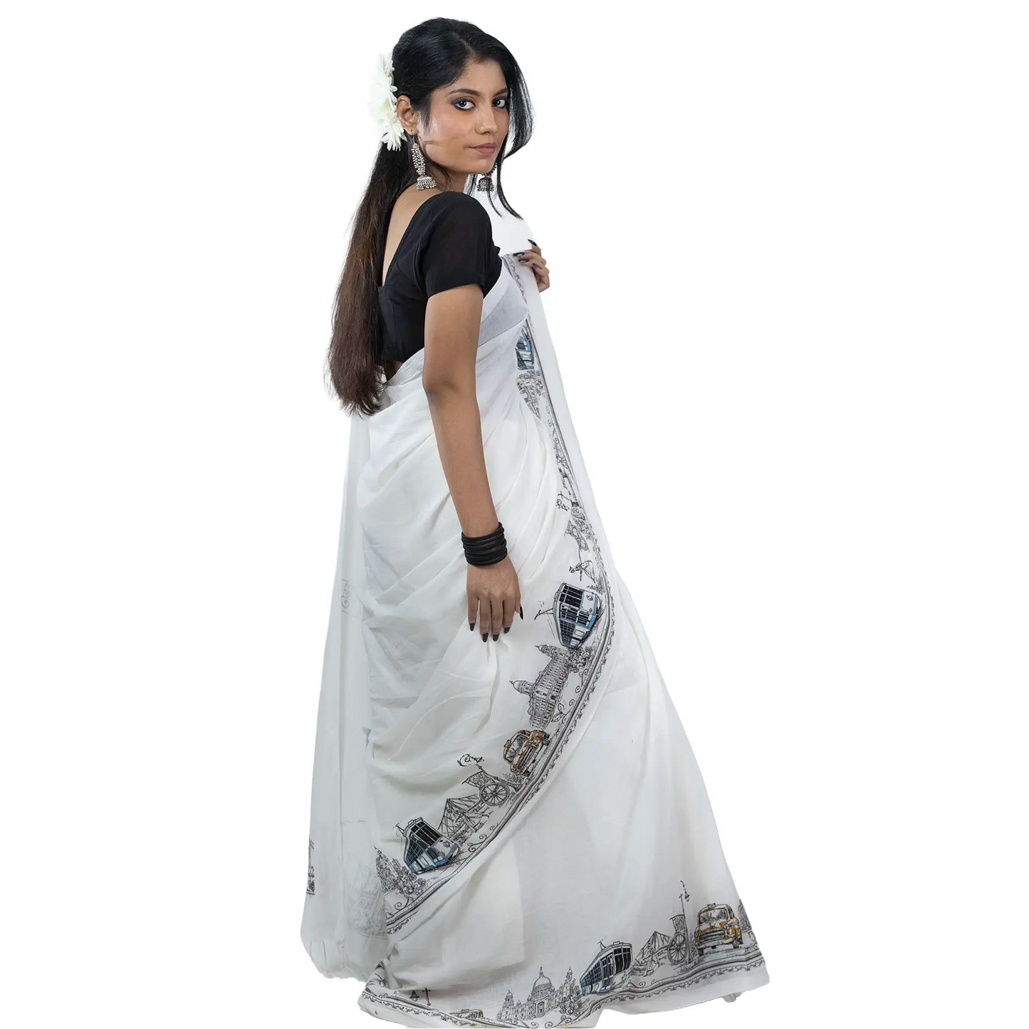 Iconic Kolkata Transport Handloom Saree – Side View with Kolkata Cityscape Border Print, Bengali Script Detail and Knotted Fringe Hem